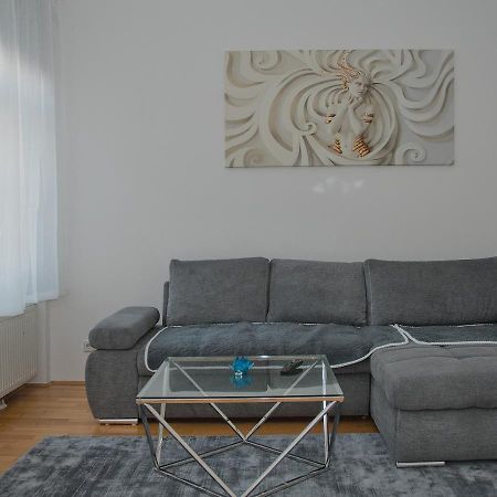 Blue Lotus Apartment Βιέννη Εξωτερικό φωτογραφία