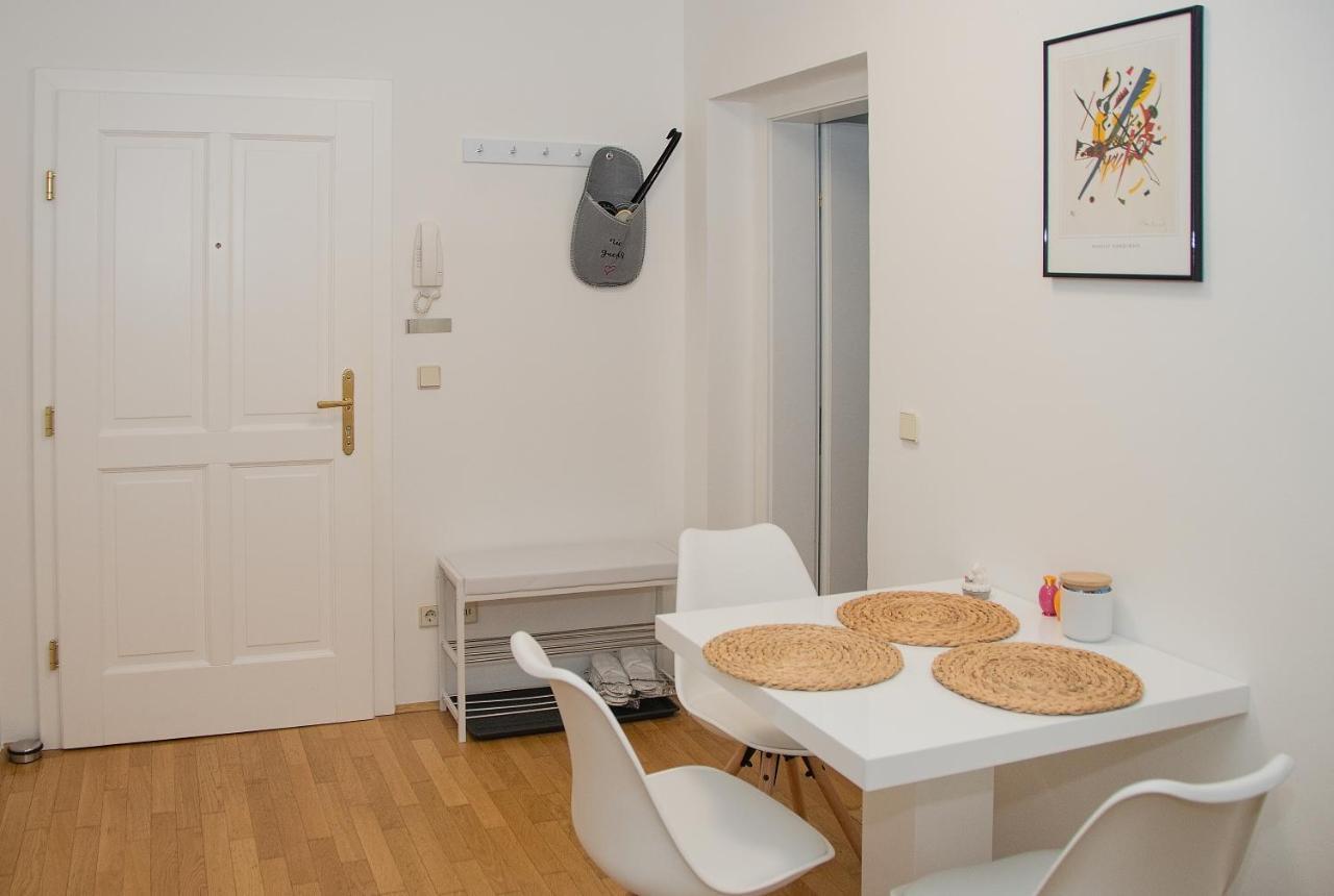 Blue Lotus Apartment Βιέννη Εξωτερικό φωτογραφία