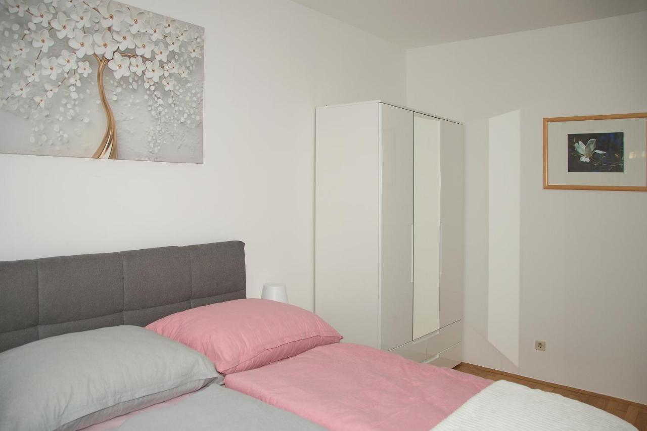 Blue Lotus Apartment Βιέννη Εξωτερικό φωτογραφία
